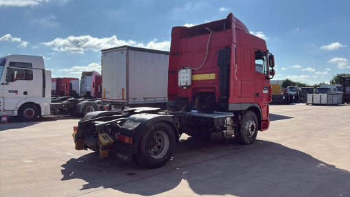 DAF--105 XF 460