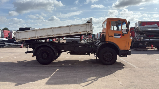 Mercedes-Benz--SK 1628
