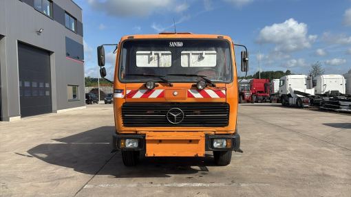Mercedes-Benz--SK 1628
