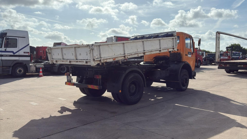 Mercedes-Benz--SK 1628