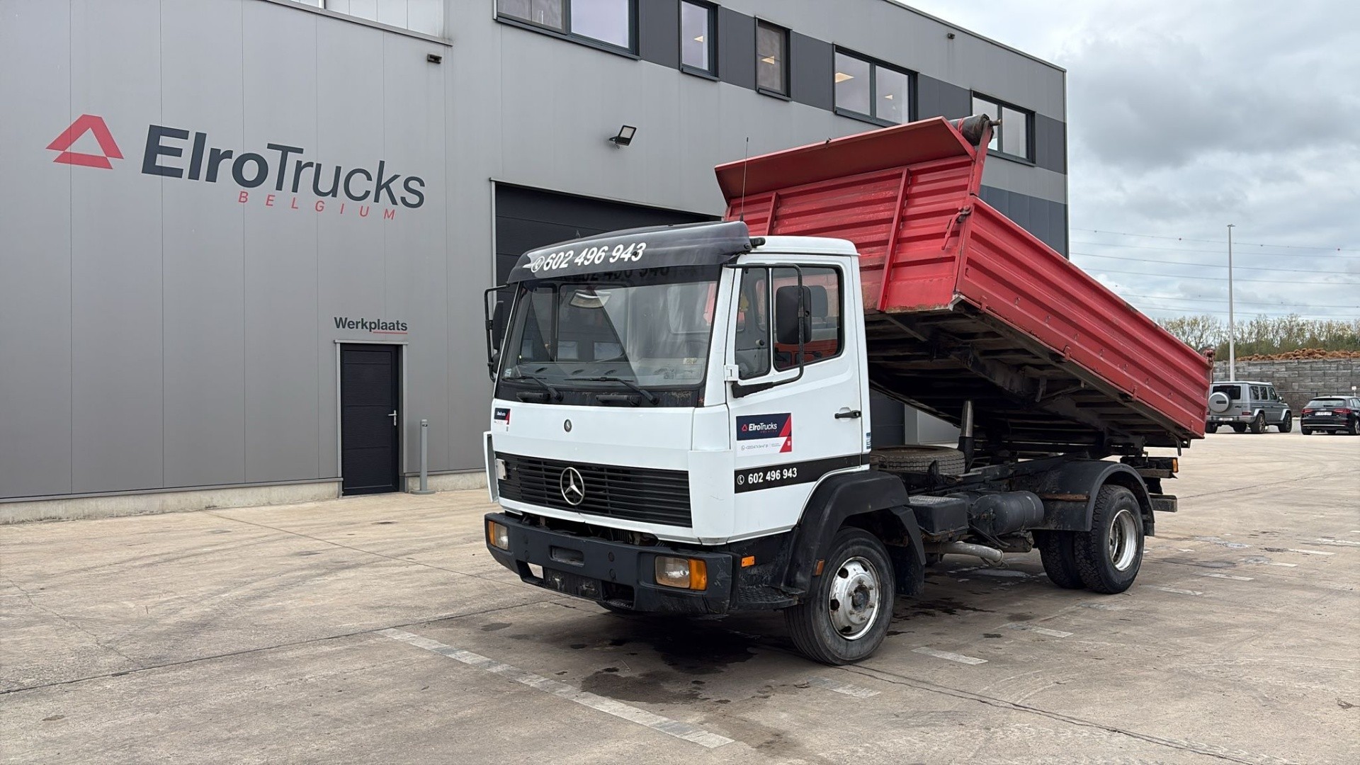 Mercedes-Benz--SK 814