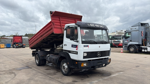 Mercedes-Benz--SK 814