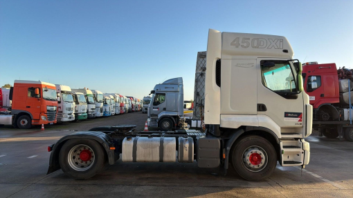 Renault--Premium 450