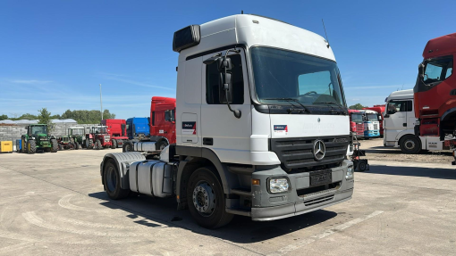 Mercedes-Benz--Actros 1841