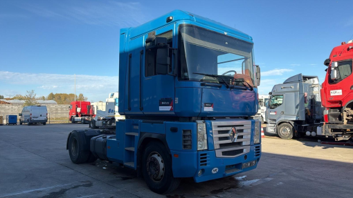 Renault--AE 440 Magnum E-tech