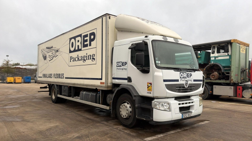 Renault--Premium 320