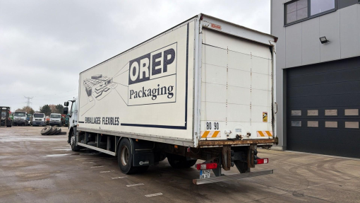 Renault--Premium 320