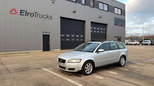 Volvo-V50-
