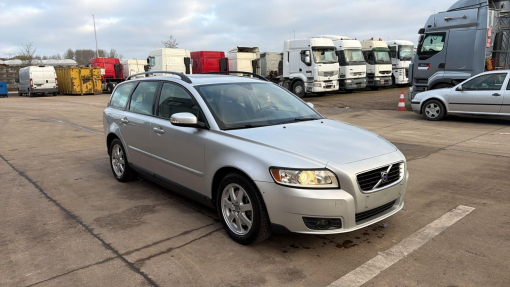 Volvo-V50-