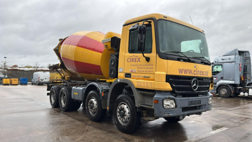 Mercedes-Benz--Actros 4141