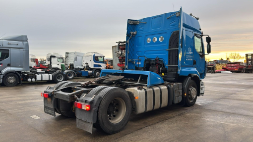 Renault--Premium 450