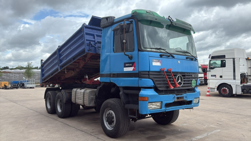 Mercedes-Benz--actros 3340