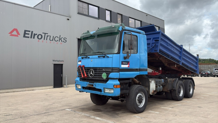 Mercedes-Benz--actros 3340