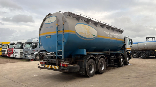 Mercedes-Benz--actros 4140