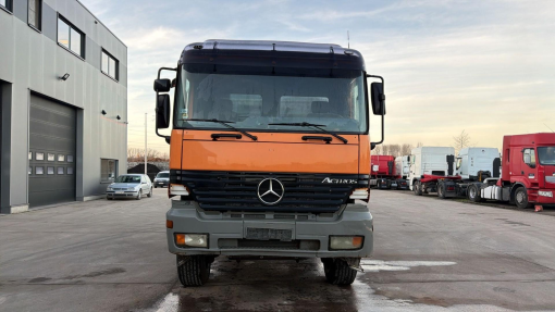 Mercedes-Benz--Actros 1840