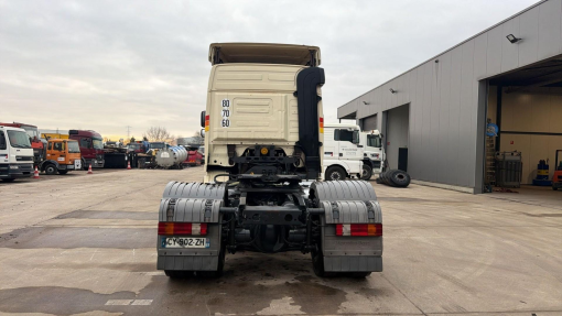 Mercedes-Benz--actros 1844