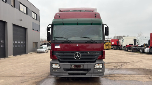 Mercedes-Benz--Actros 1841
