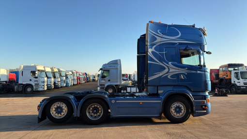 Scania--r560