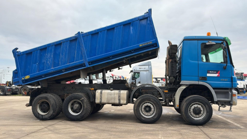 Mercedes-Benz--Actros 4141