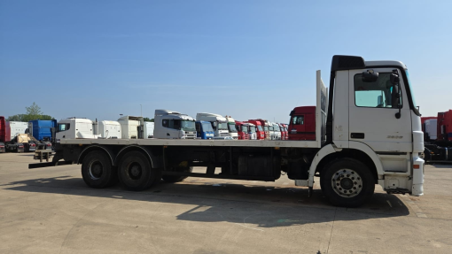 Mercedes-Benz--Actros 2636