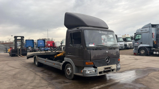 Mercedes-Benz--Atego 815