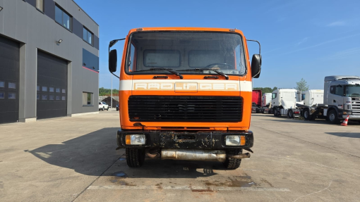 Mercedes-Benz--SK 1619