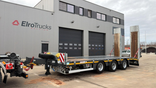 Max Trailer--max 300