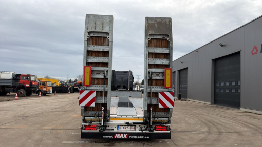 Max Trailer--max 300