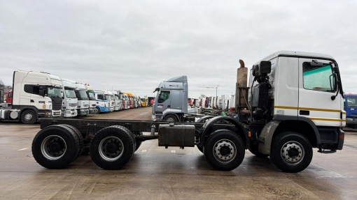 Mercedes-Benz--Actros 4144