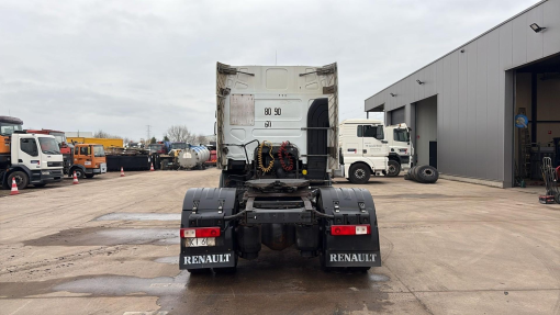 Renault--Premium 450 DXI