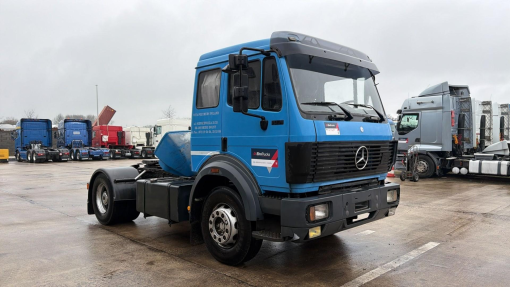 Mercedes-Benz--SK 1831