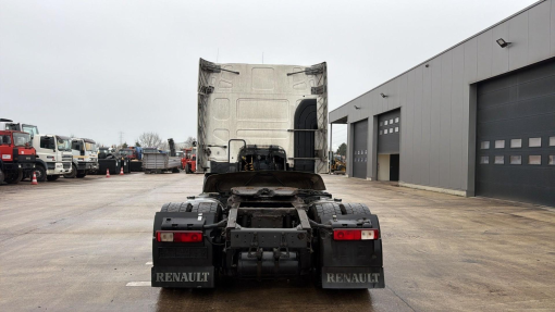 Renault--Premium 450 DXI