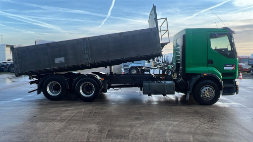 Renault--Premium 385