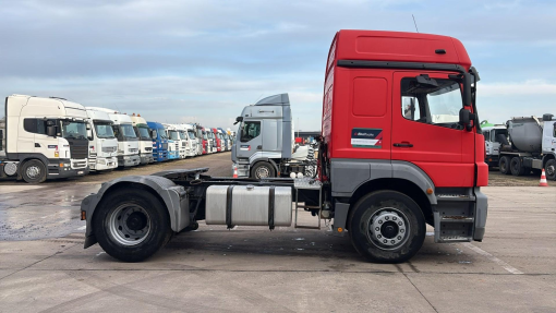 Mercedes-Benz--Axor 1840