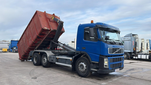 Volvo--FM 9 - 300