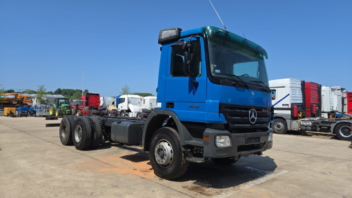 Mercedes-Benz--Actros 2636