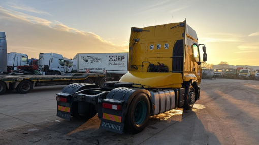 Renault--Premium 460 DXI