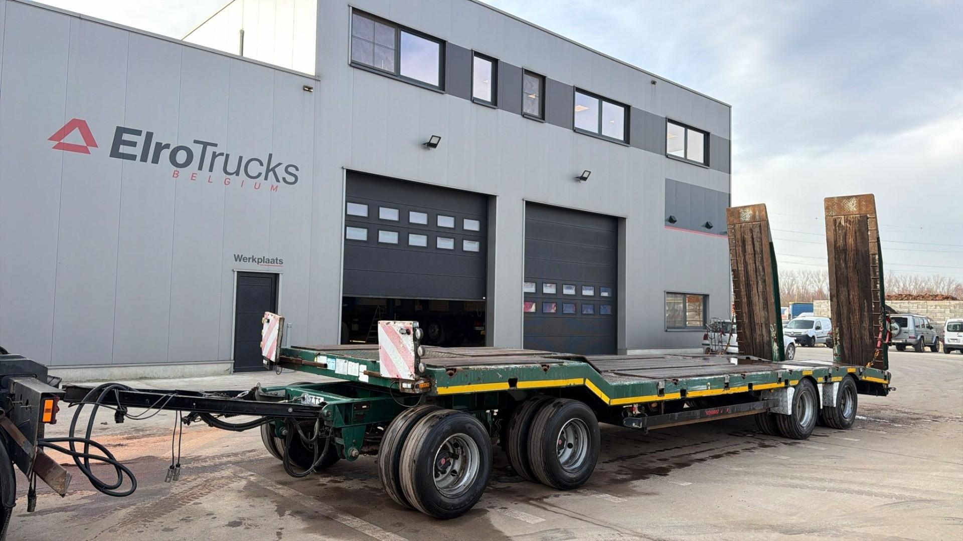 Schwarzmüller--T4 G01VBN1