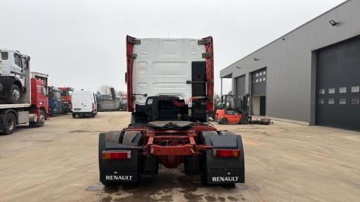 Renault--Premium 385