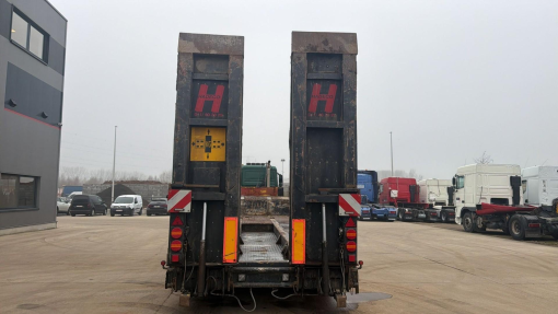 Robuste Kaiser--S4503F