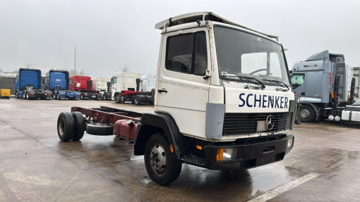 Mercedes-Benz--SK 814