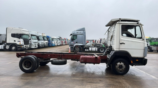 Mercedes-Benz--SK 814