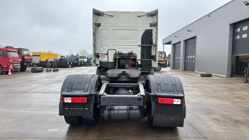 Renault--Premium 460 DXI