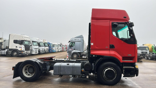 Renault--Premium 420