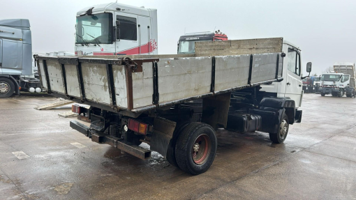 Mercedes-Benz--SK 814