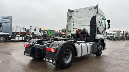 Renault--Premium 450