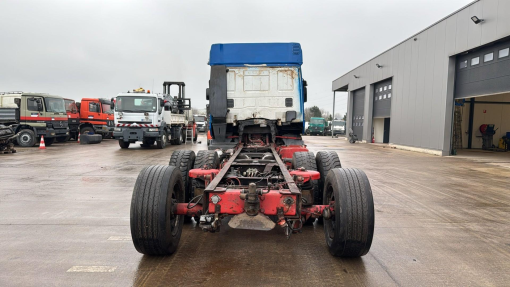 Iveco--EUROSTAR 440 E 42