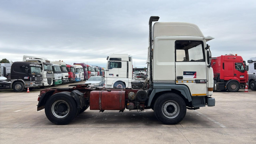 Renault--R 385 Major