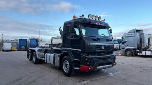 Volvo--FMX 460