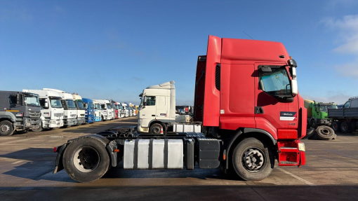 Renault--Premium 450 DXI